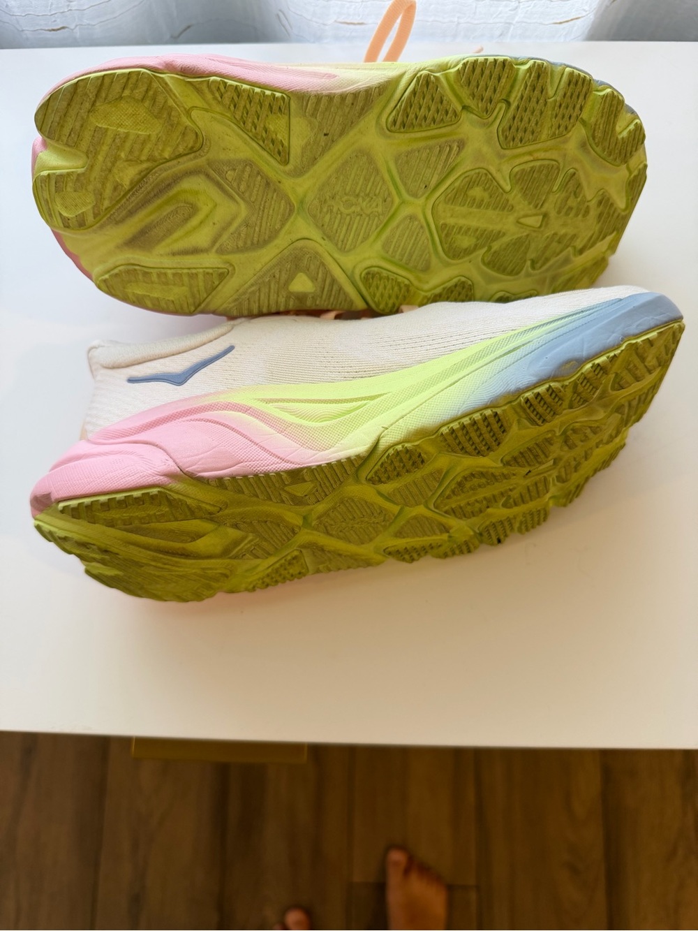 HOKAR ARAHI 8
SNEAKERS - Picture 5 of 5